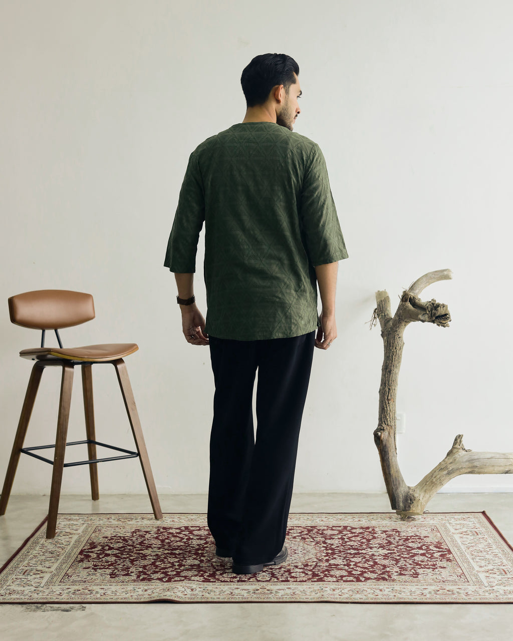 KUDRAT SIRI : THREE QUARTER SLEEVE TOP - OLIVE