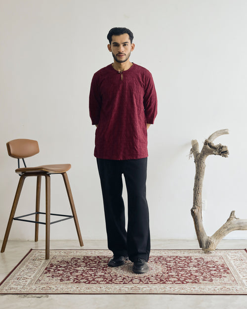 KUDRAT SIRI : THREE QUARTER SLEEVE TOP - BURGUNDY
