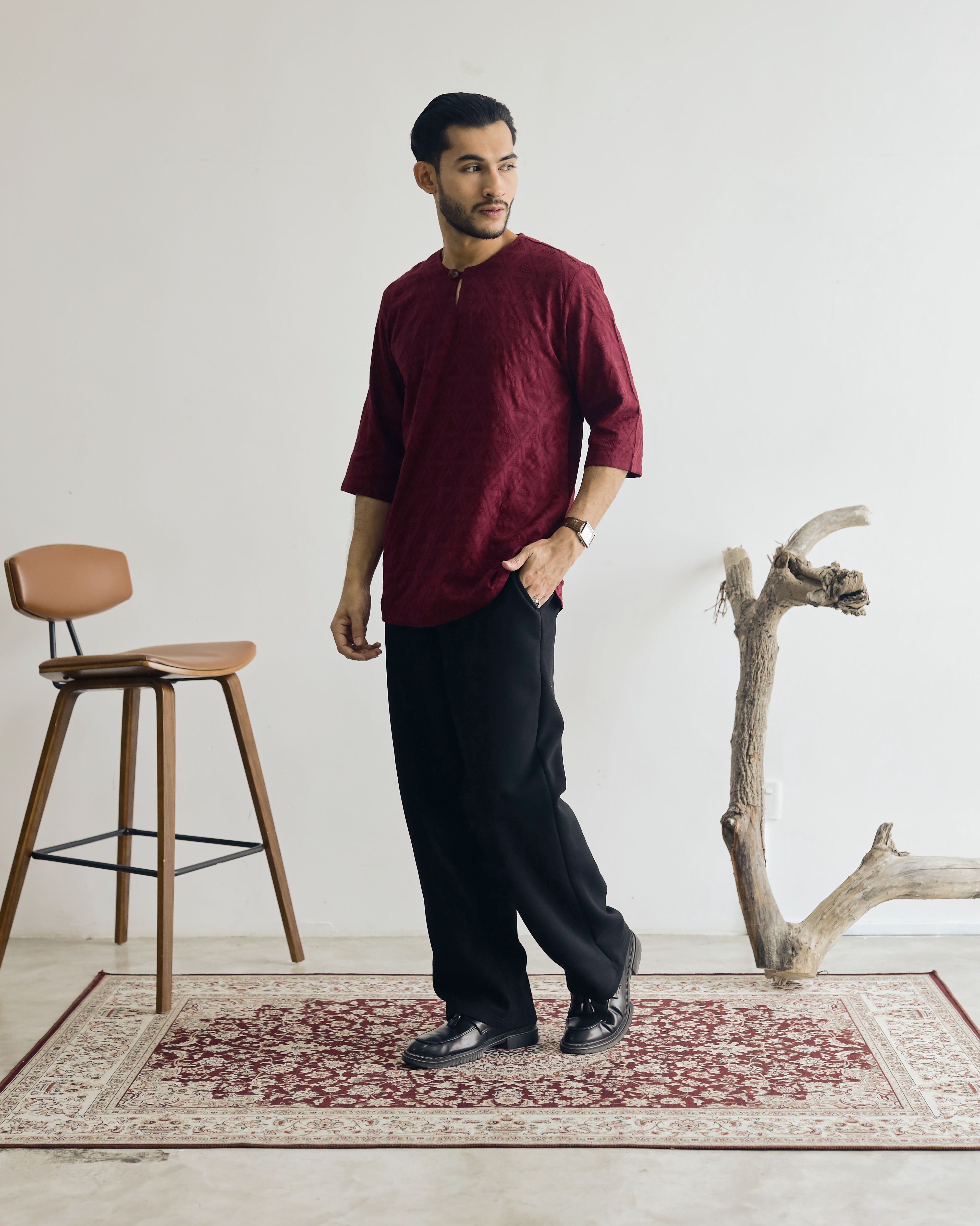 KUDRAT SIRI : THREE QUARTER SLEEVE TOP - BURGUNDY