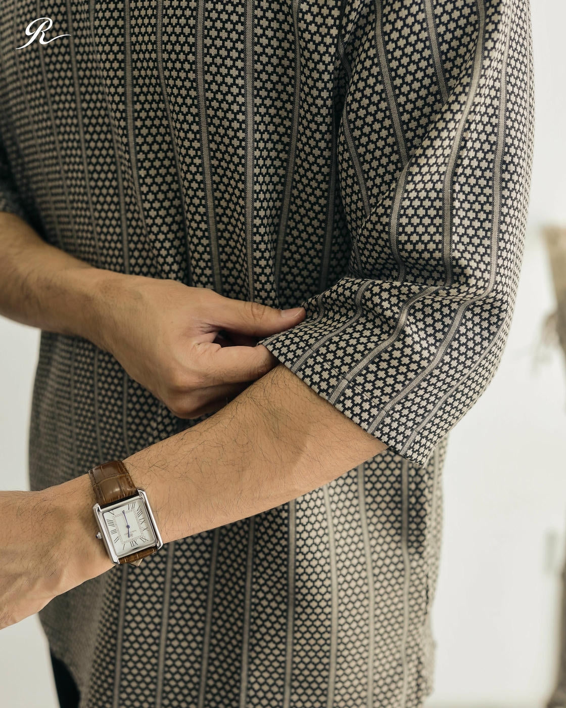 TEDUH SIRI : THREE QUARTER SLEEVE TOP - BLACK