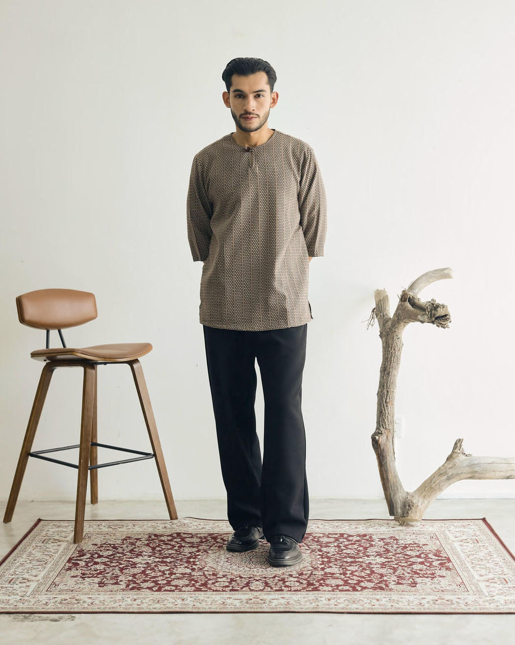 TEDUH SIRI : THREE QUARTER SLEEVE TOP - BROWN