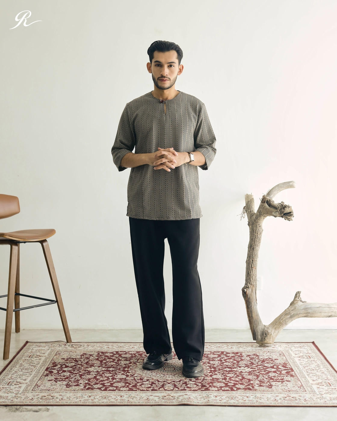 TEDUH SIRI : THREE QUARTER SLEEVE TOP - BLACK