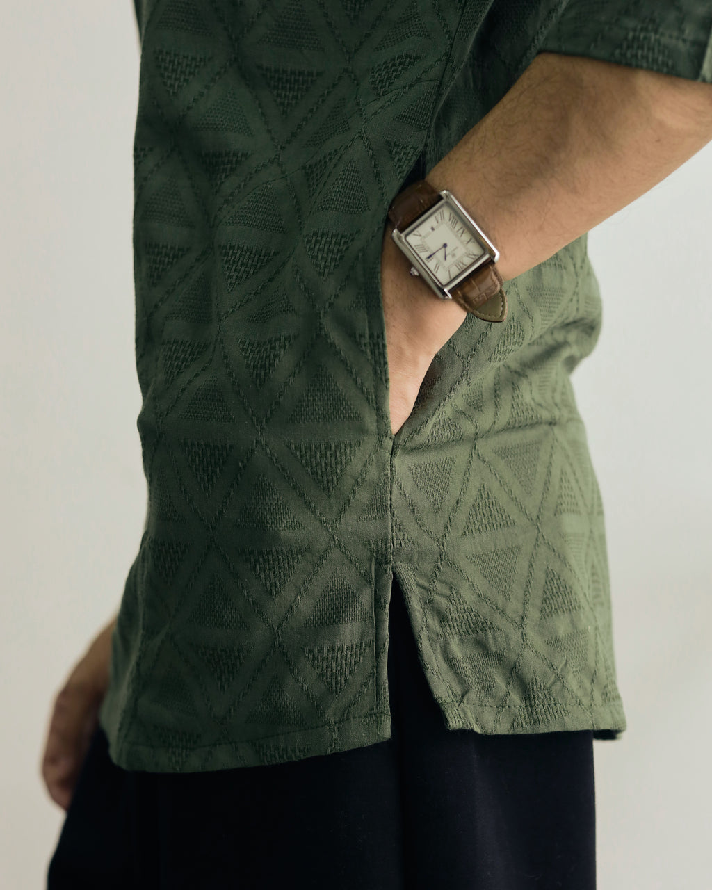 KUDRAT SIRI : THREE QUARTER SLEEVE TOP - OLIVE