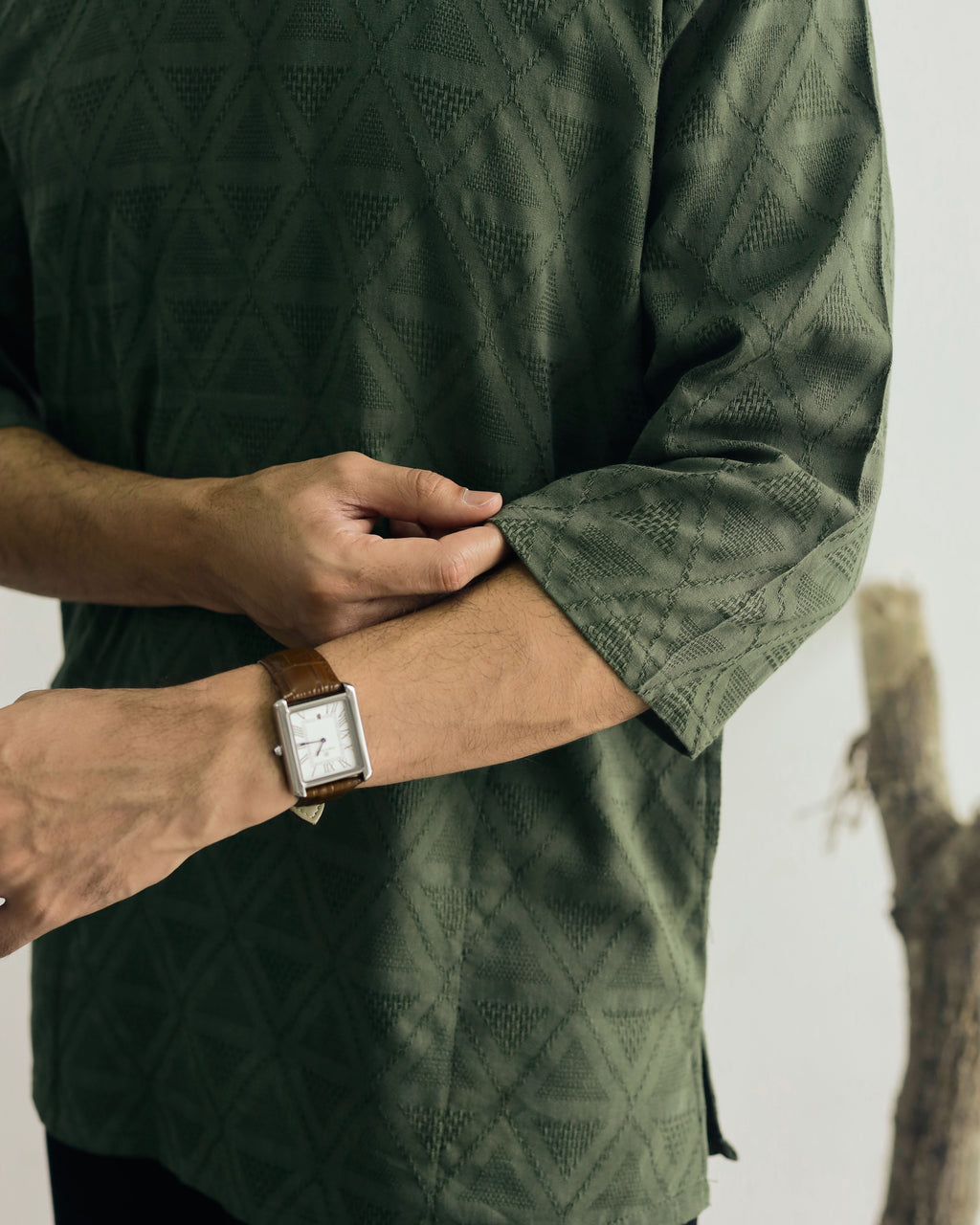 KUDRAT SIRI : THREE QUARTER SLEEVE TOP - OLIVE