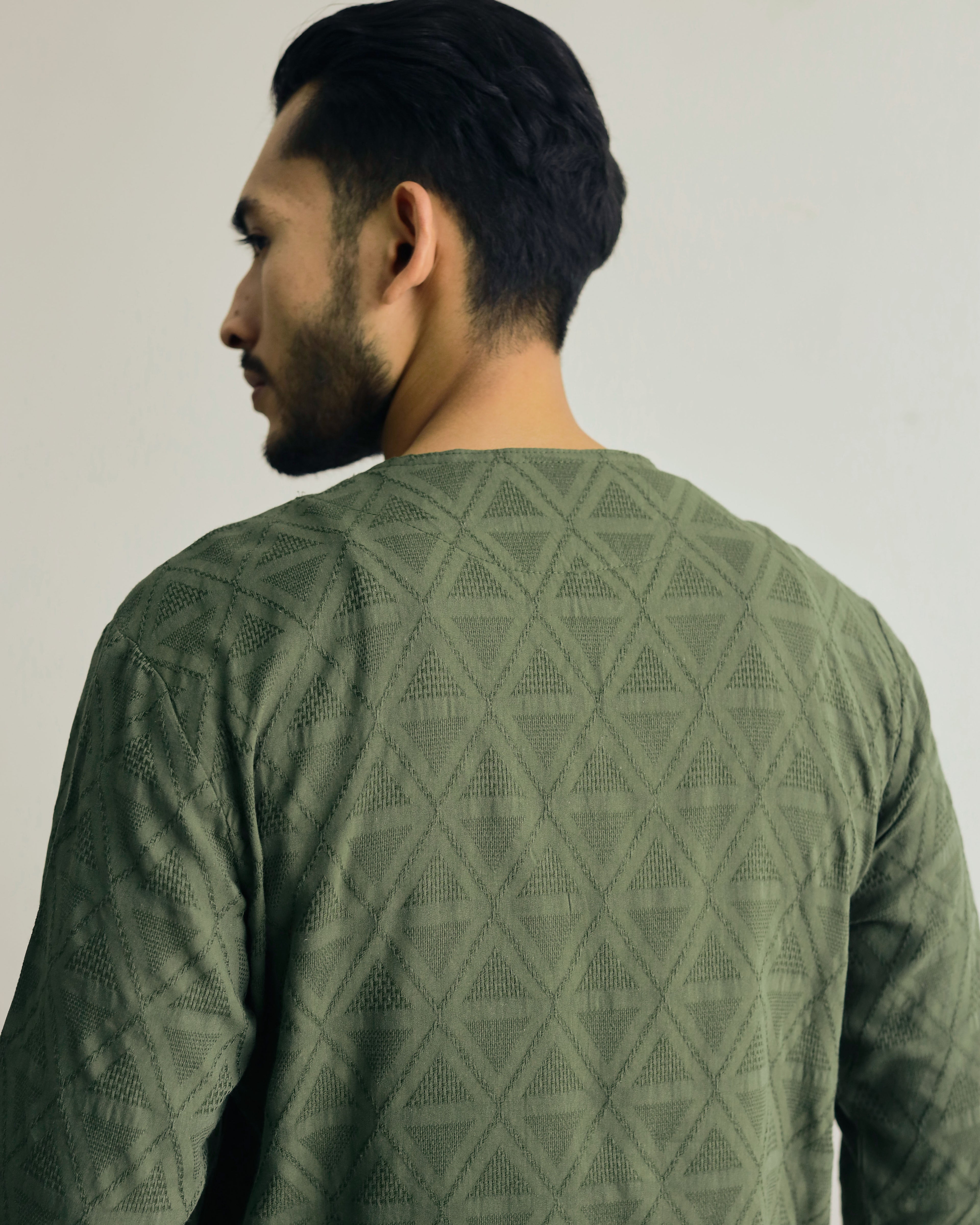 KUDRAT SIRI : THREE QUARTER SLEEVE TOP - OLIVE